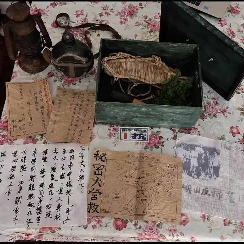 聖堡祿學校 仿製東江縱隊行軍用品